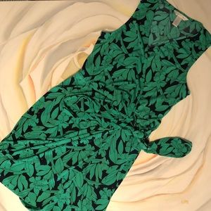 Green & Black floral wrap dress size 8